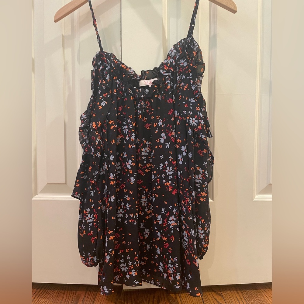 Large PARKER off the shoulder long sleeve blouse